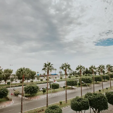 Lägenhet City Centre Studio Beach View